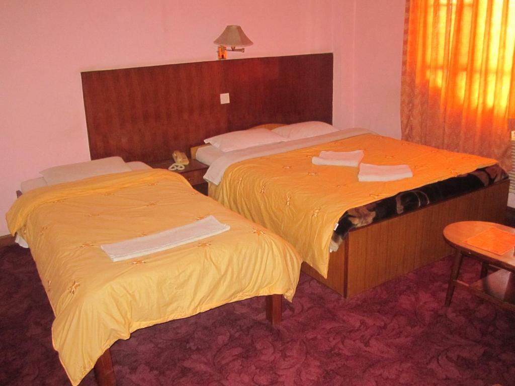 Tasi Dhargey Inn Kathmandu Esterno foto