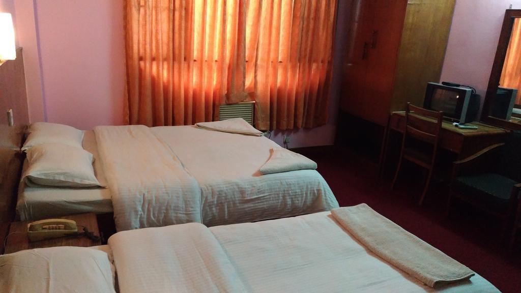 Tasi Dhargey Inn Kathmandu Esterno foto