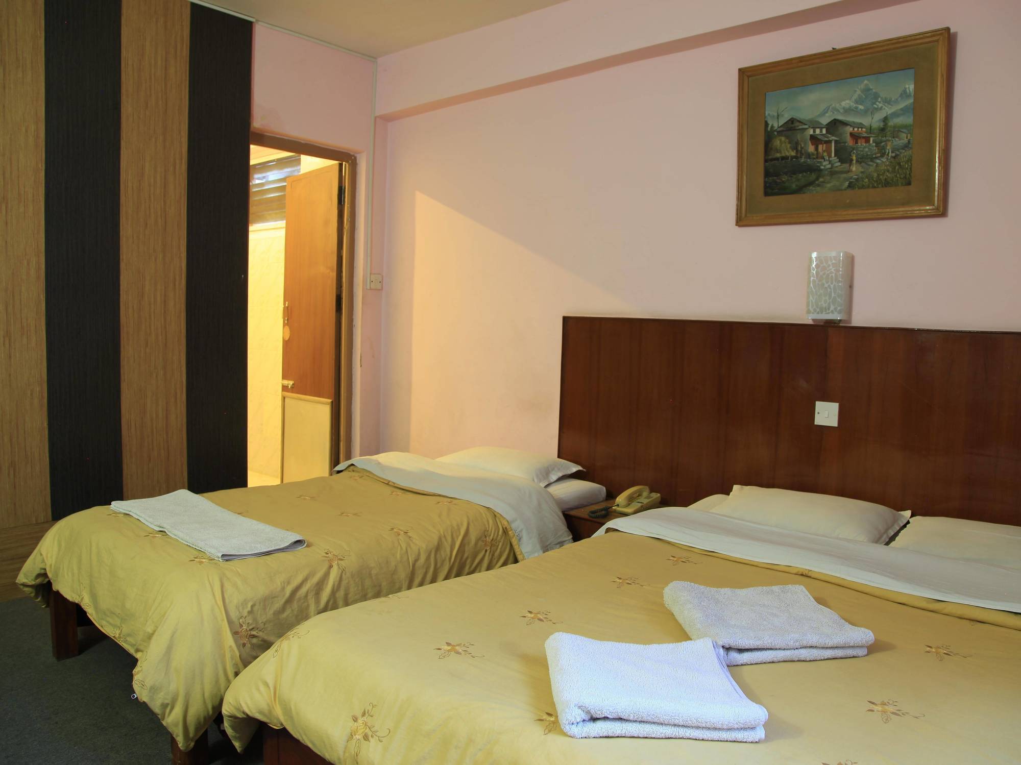 Tasi Dhargey Inn Kathmandu Esterno foto